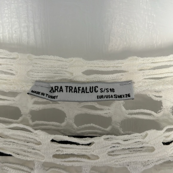 White cover up. Size S - Picture 2 of 2